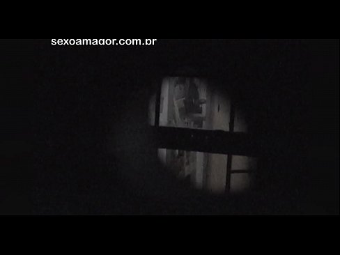 ❤️ Плавушу тајно снима воајер из комшилука скривен иза шупљих цигли Секс на sr.filmepornonline.ru ❤