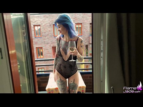 ❤️ Сјајна девојка сиса са гутљајем и страствено јебе под отвореним небом Секс на sr.filmepornonline.ru ❤